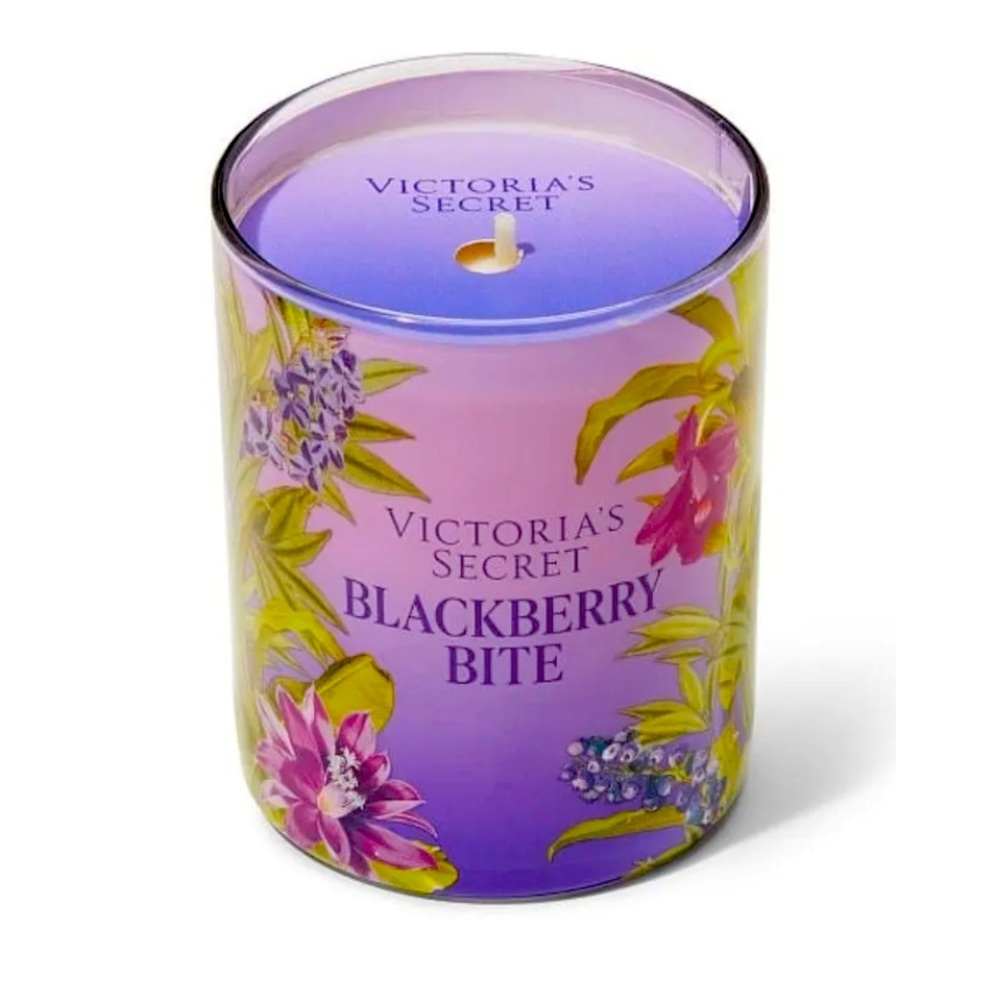 VICTORIA'S SECRET BLACKBERRY BITE SCENTED single wick candle